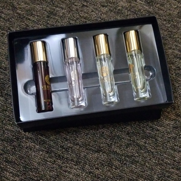 Versace Collection Other - Versace 4 piece set💚Price is firm💚